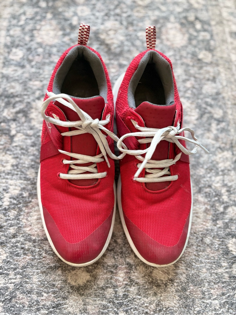 Fila Men's Red and White Golf Sneakers